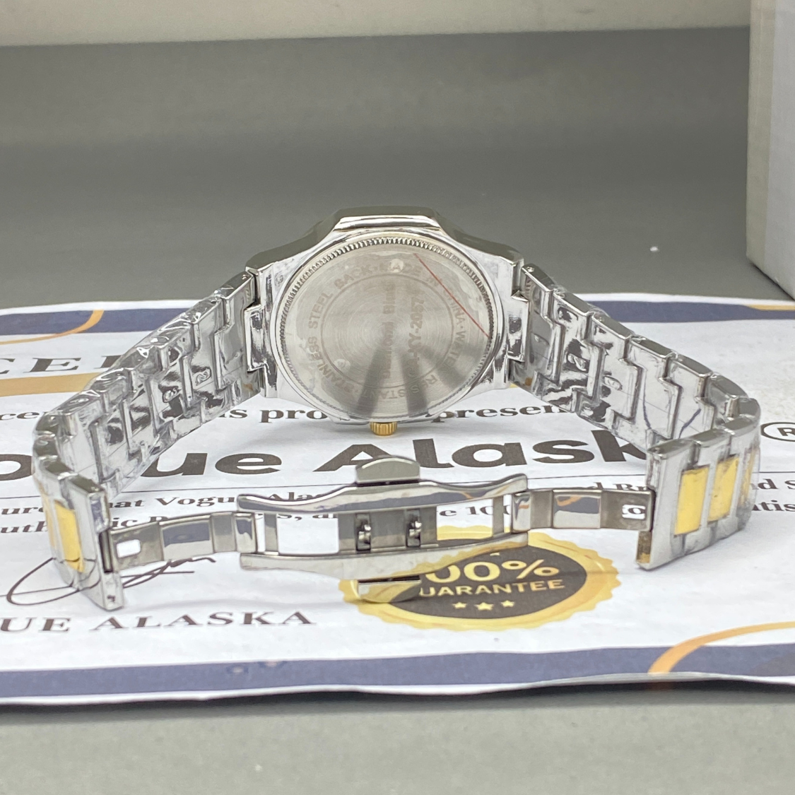 Classic Design Top Quality Stainless Steel Made Analog Time Chain Watch For Men